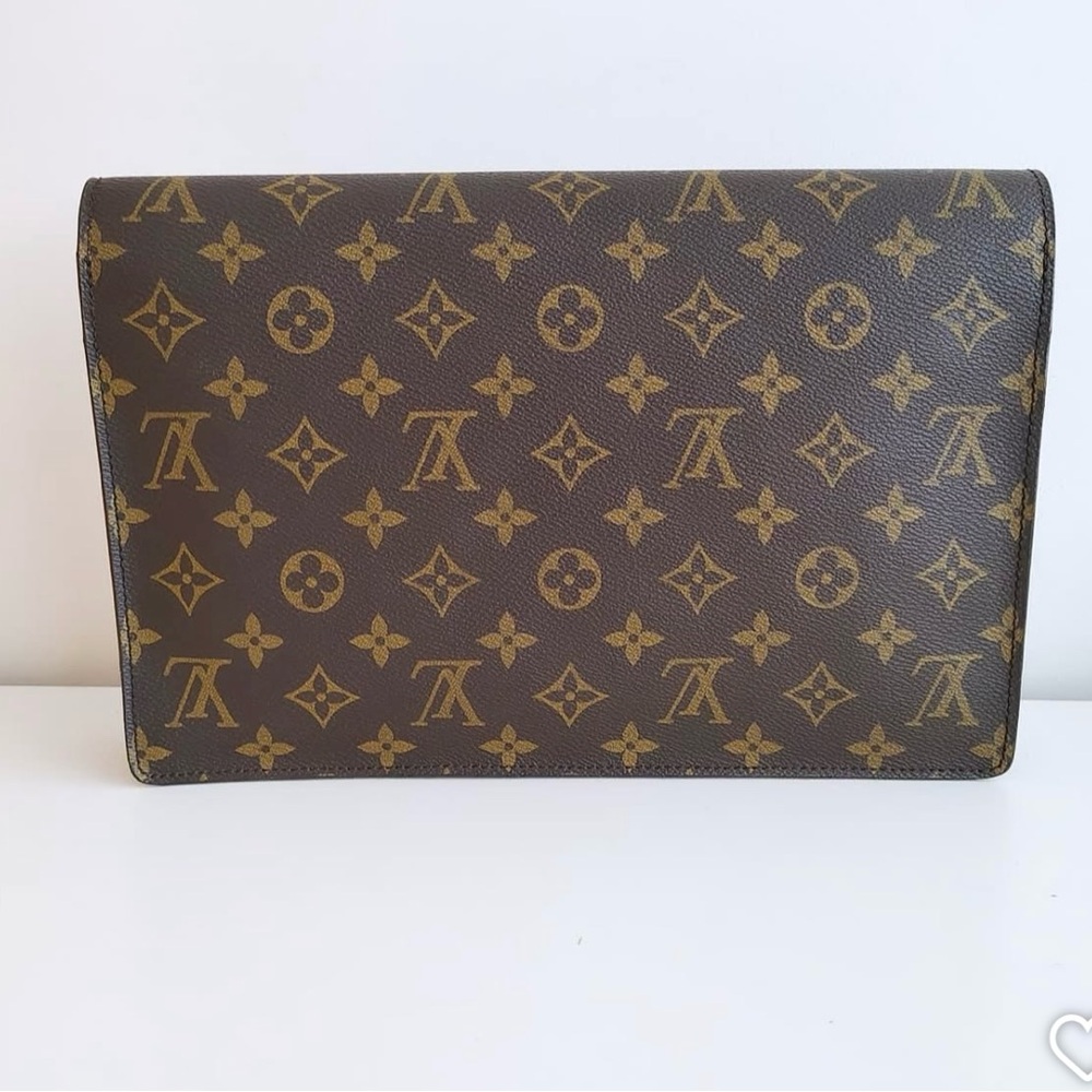 Authentic Louis Vuitton 1980s Vintage ranelagh monogram clutch - Picture 3 of 14